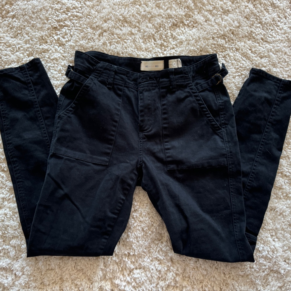 Anthropologie Hei Hei Skinny Leg Utility Black Cargo Pants
Sz 29